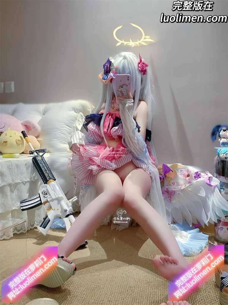 图片[3]-曲奇软fufu(黑切碳) 最新Cos水梓 高颜值萝莉双马尾清纯可爱 三点式粉乳挺翘 精致玉足足交诱惑-萝莉门 LUOLIMEN